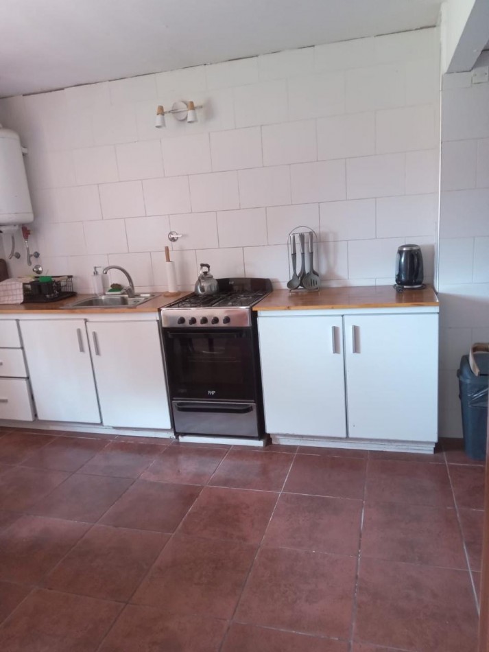 Vendo casa de 5 ambientes Zona Faro